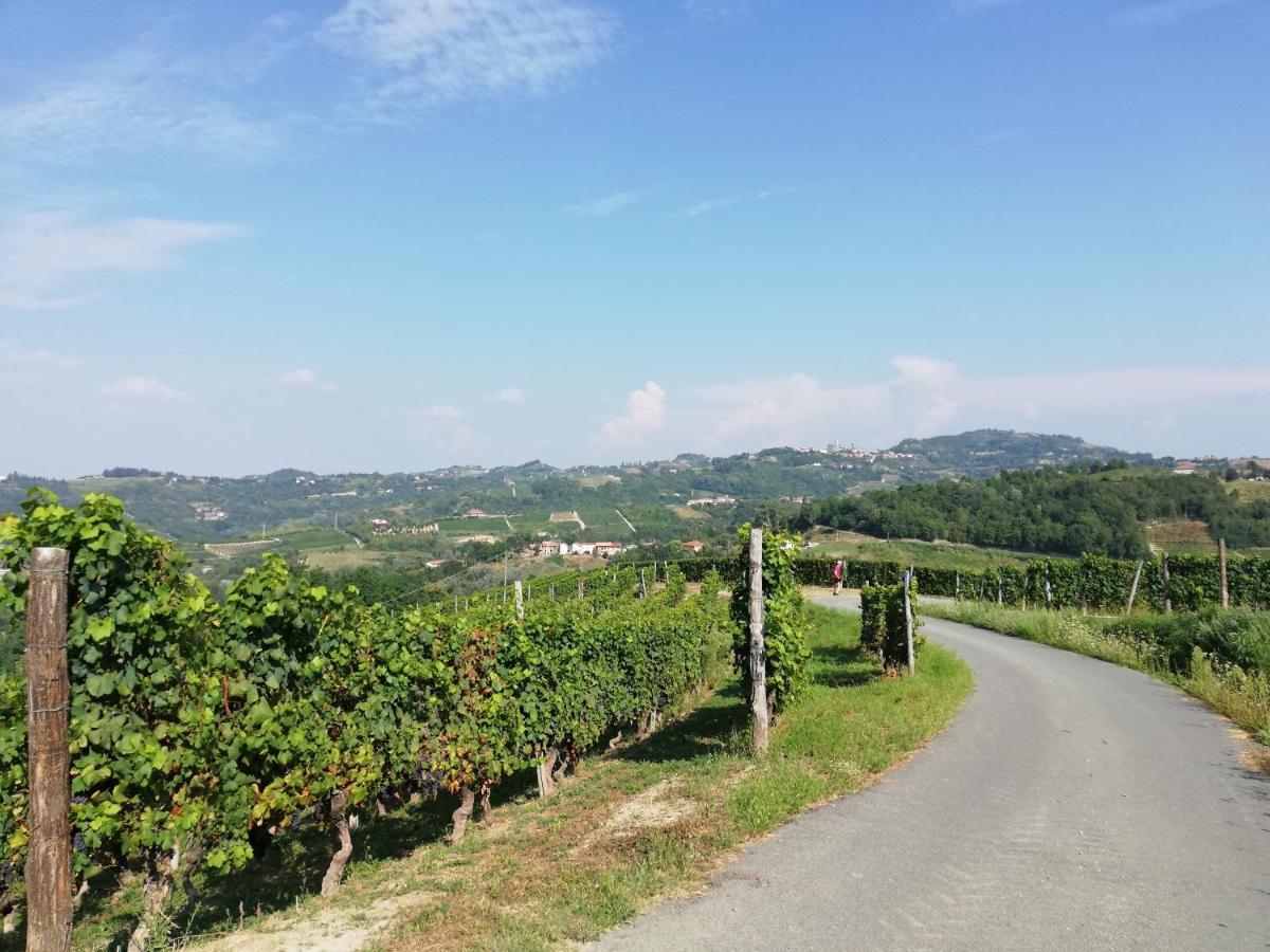 La Giribaldina Winery & Farmhouse Calamandrana Exterior photo
