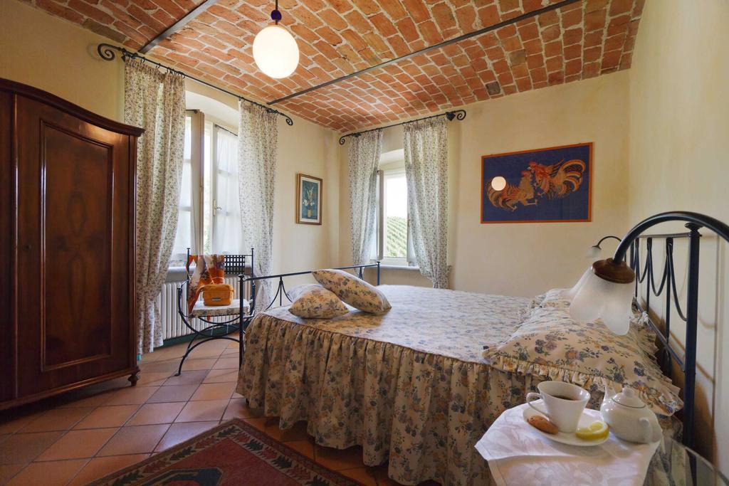 La Giribaldina Winery & Farmhouse Calamandrana Room photo