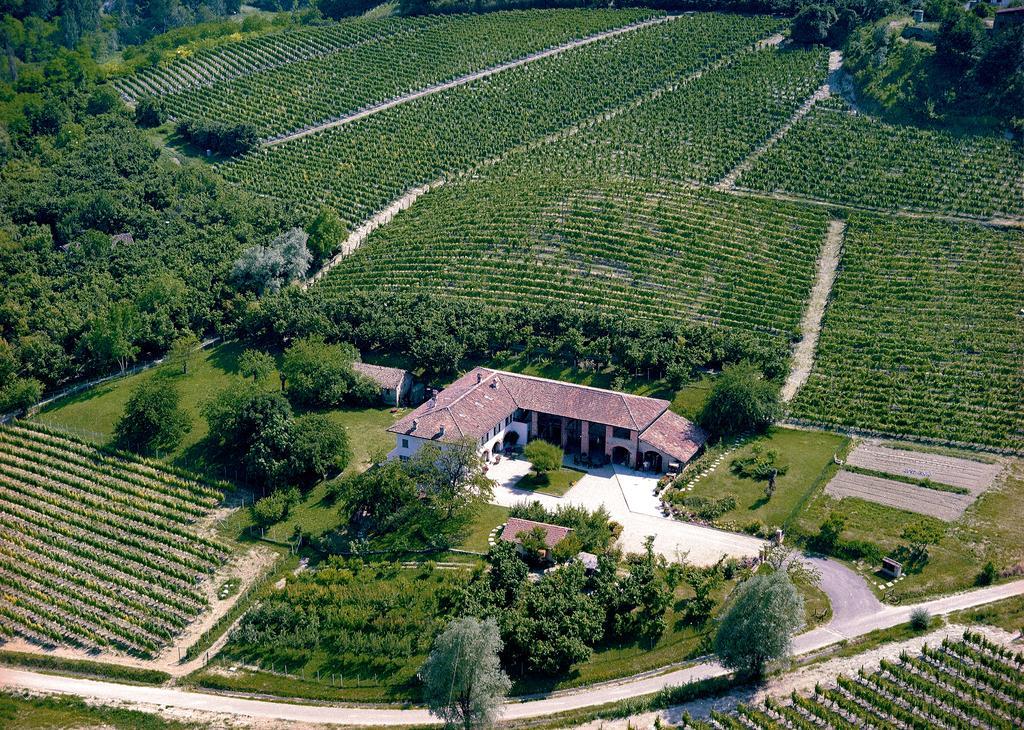La Giribaldina Winery & Farmhouse Calamandrana Exterior photo